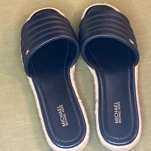 Michael Kors black slide size 8.5